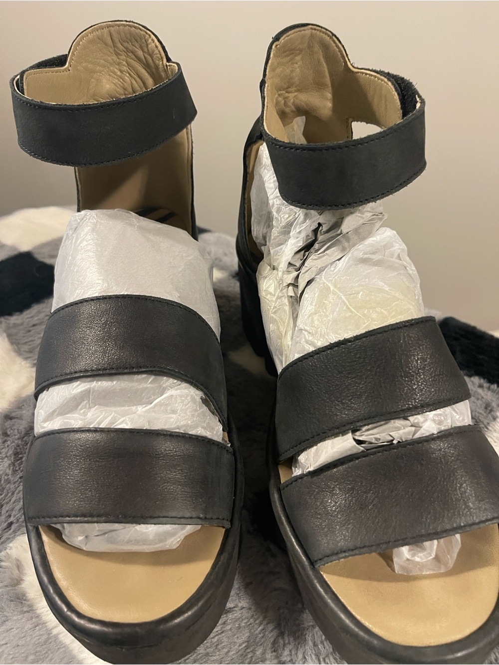 Fly London Black Leather Platform Ankle-Strap Sandals - Picture 10 of 11